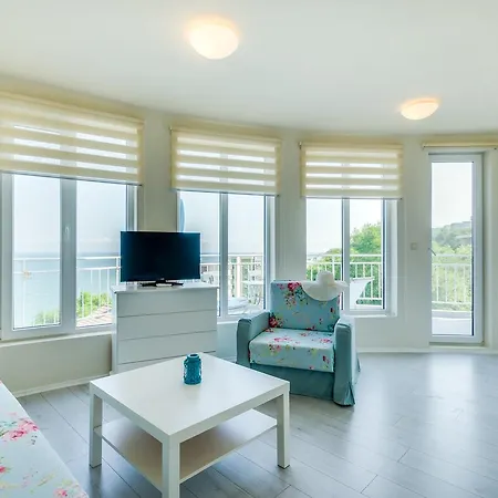 White Dove ゴールデンサンド