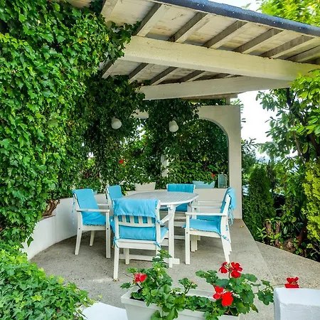 White Dove Apartmán *